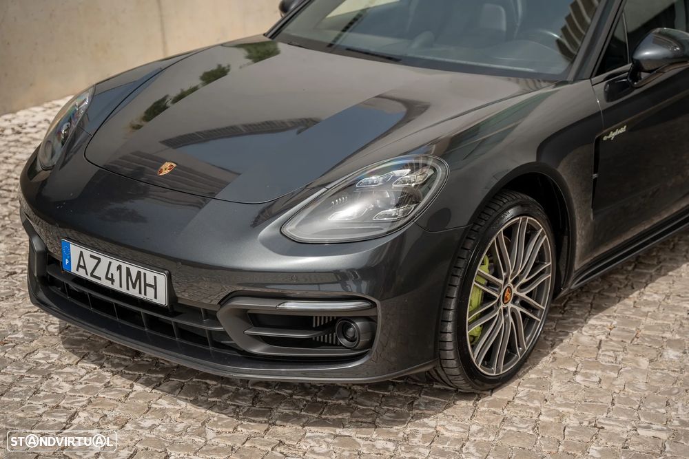 Porsche Panamera Sport Turismo - 3