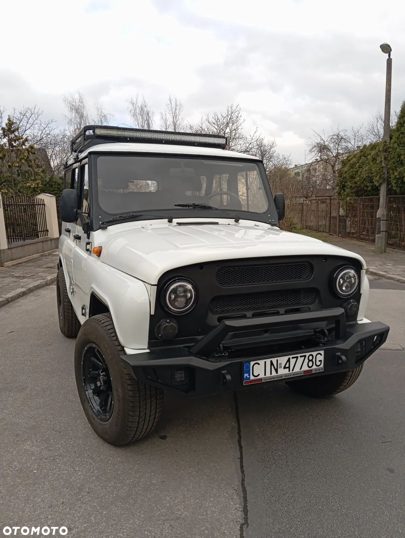 Uaz Inny - 1