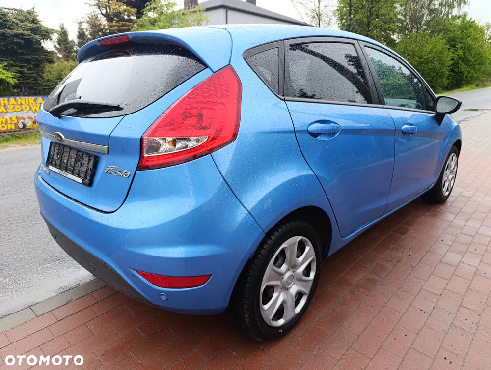 Ford Fiesta 1.25 Celebration - 36