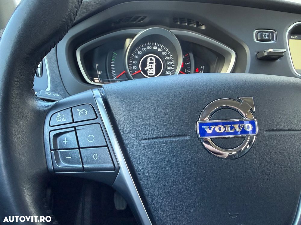 Volvo V40 D2 Summum - 8