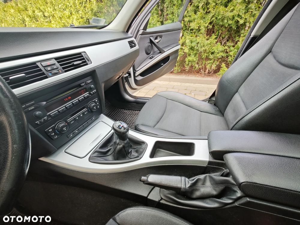 BMW Seria 3 320d - 18