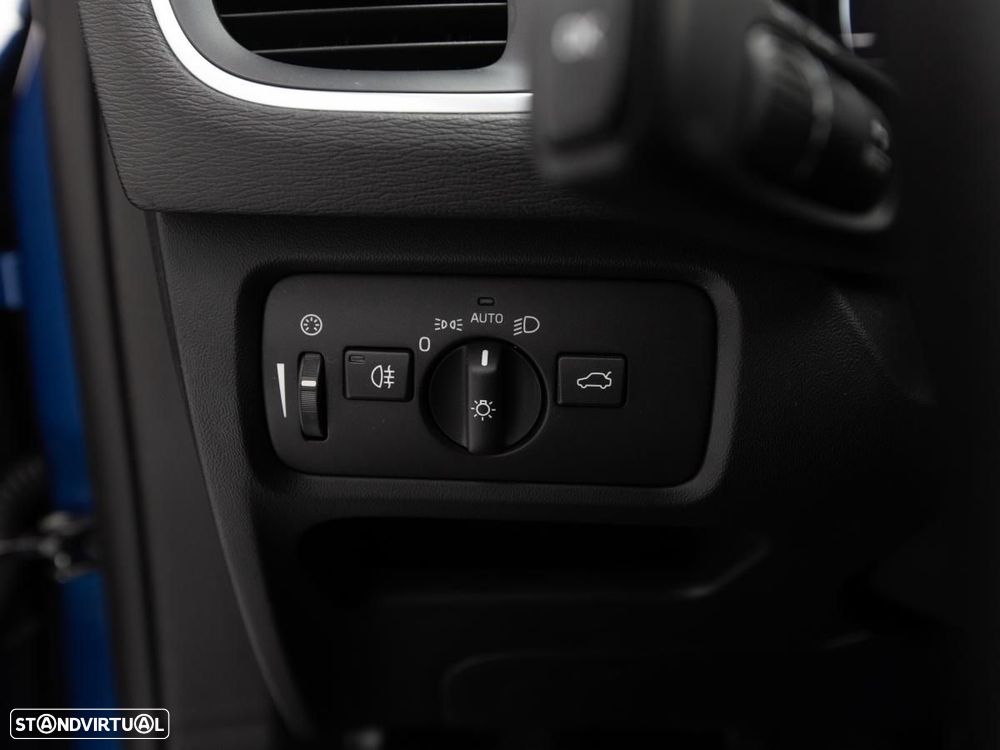 Volvo V40 2.0 D2 R-Design - 13