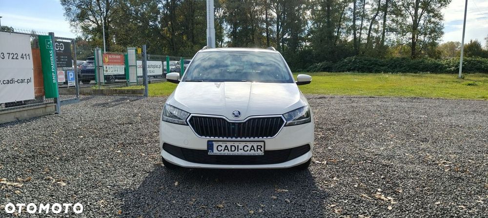 Skoda Fabia 2021 photo 2