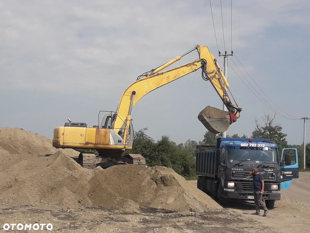 New Holland E 265 - 3