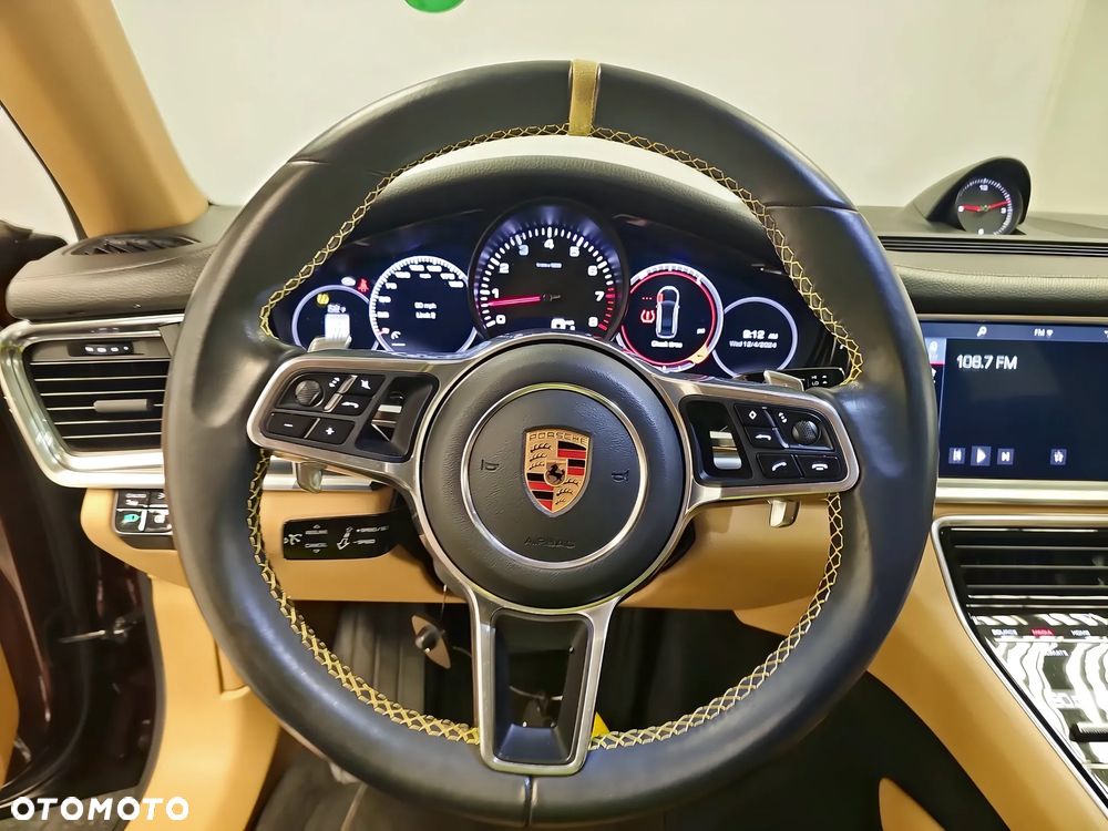 Porsche Panamera Standard - 8