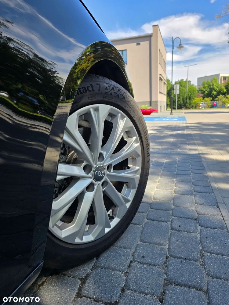 Audi A4 Avant 2.0 TDI design - 33