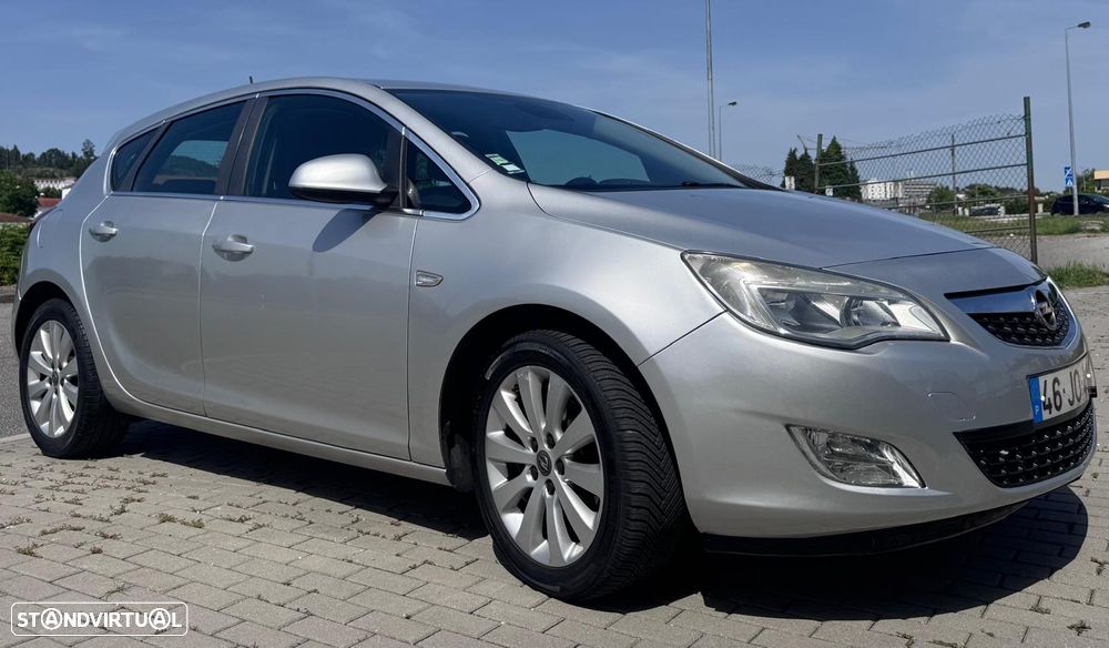 Opel Astra 1.7 CDTI Cosmo - 2