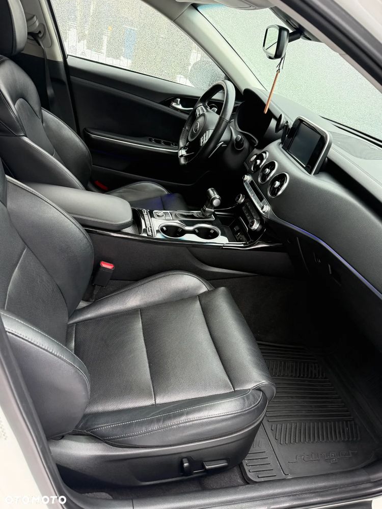 Kia Stinger 2.0 T-GDI XL - 10
