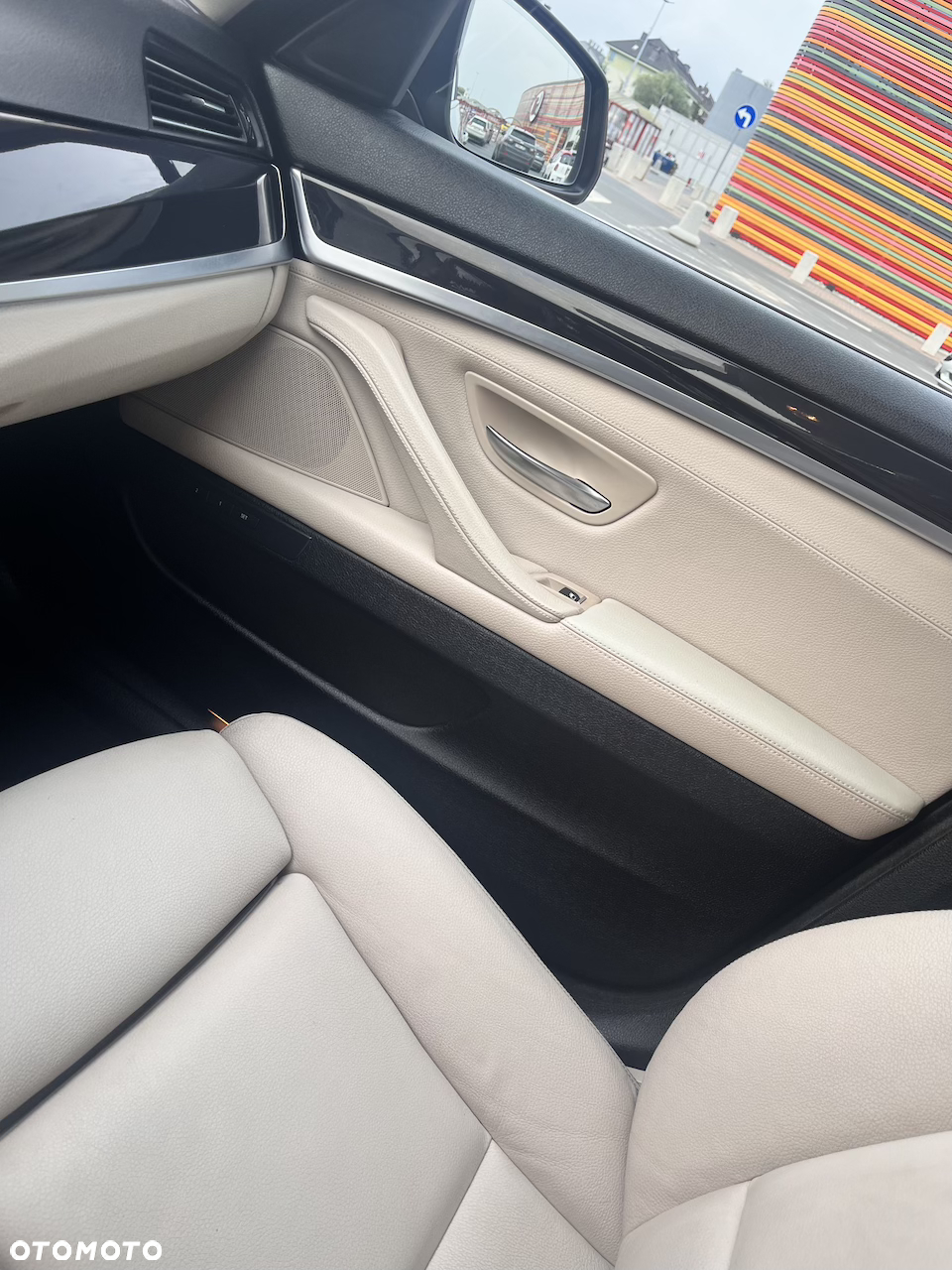 BMW Seria 5 520d xDrive - 34