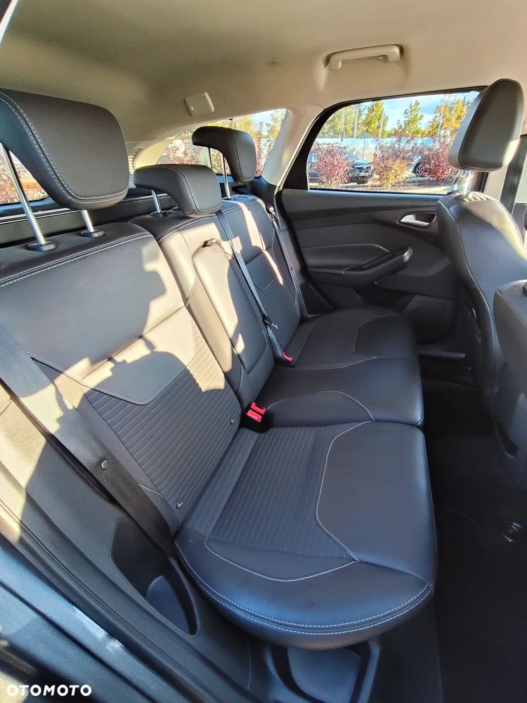 Ford Focus 1.0 EcoBoost Titanium - 10