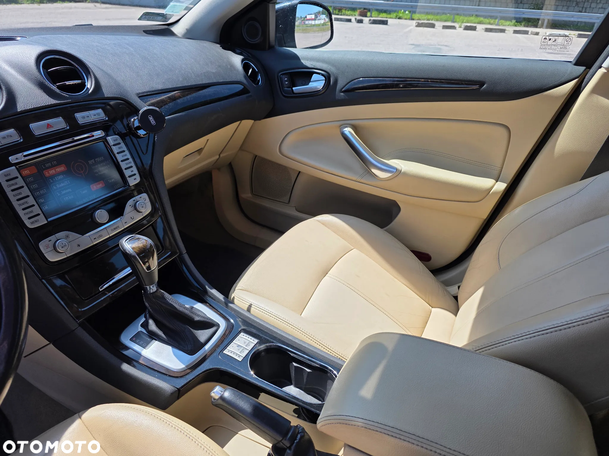 Ford Mondeo 2.0 TDCi Ghia - 9
