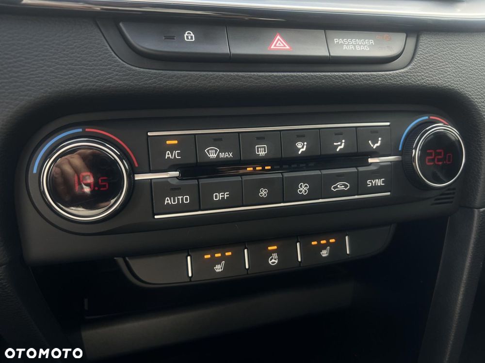 Kia Ceed 1.5 T-GDI Tribute DCT - 24