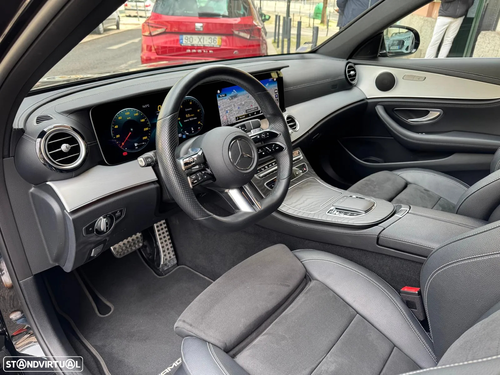 Mercedes-Benz E 220 d AMG Line - 18
