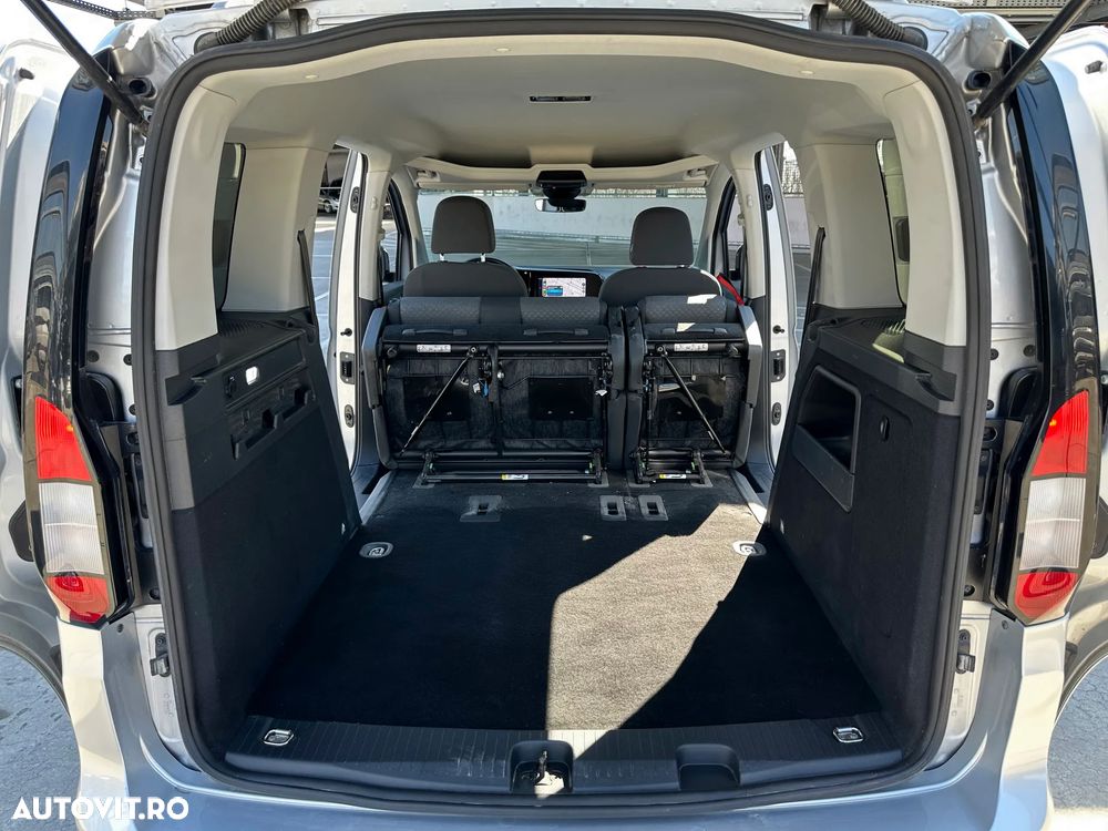 Ford Tourneo Connect 2.0L EcoBlue SWB Titanium - 19