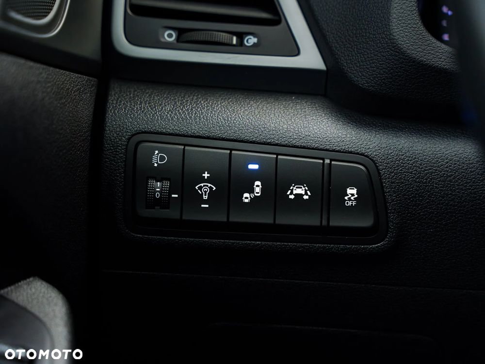 Hyundai Tucson blue 1.7 CRDi 2WD DCT Premium - 39