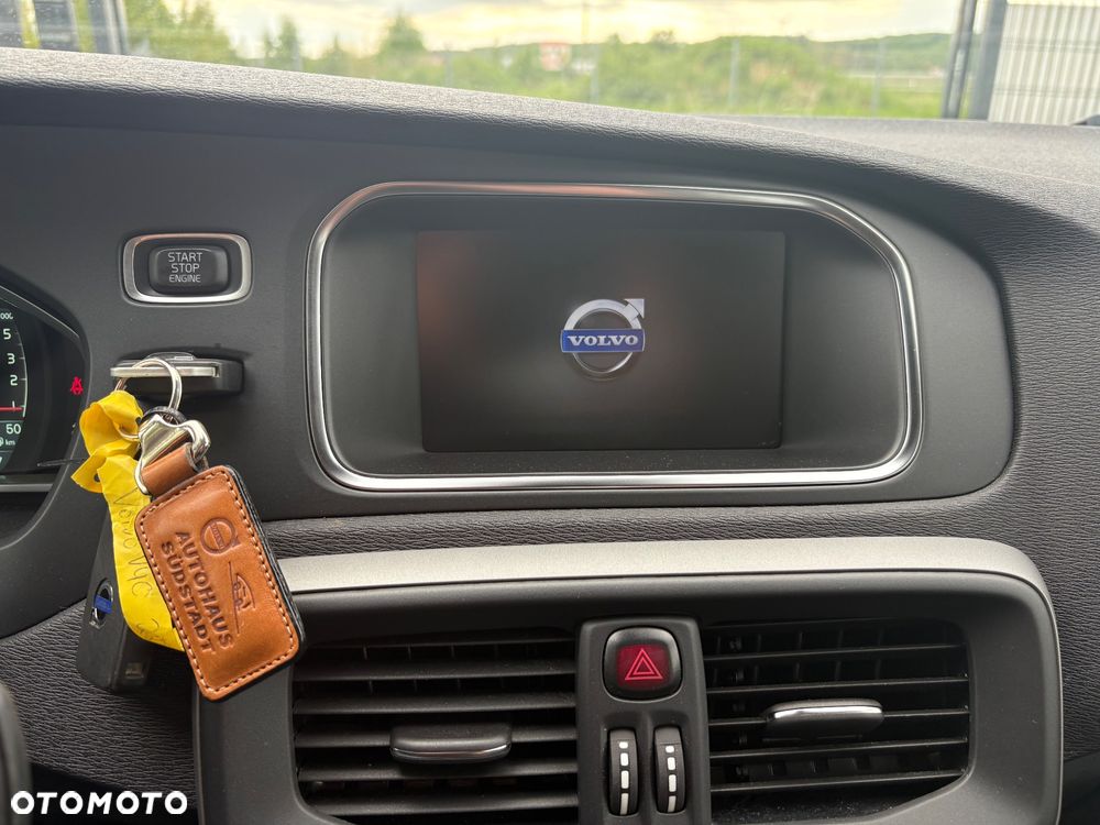 Volvo V40 D3 Geartronic Momentum - 12