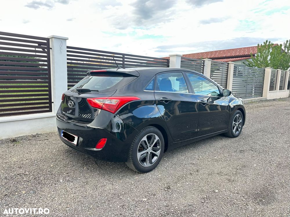 Hyundai i30 1.6 CRDI Comfort - 4