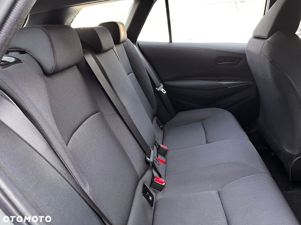 Toyota Corolla 1.8 Hybrid Active - 23