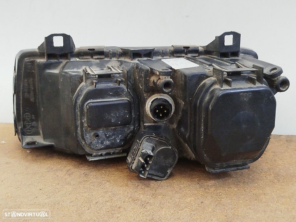 Farol/ Otica Dianteiro Dto Bmw 3 Touring (E36) - 2
