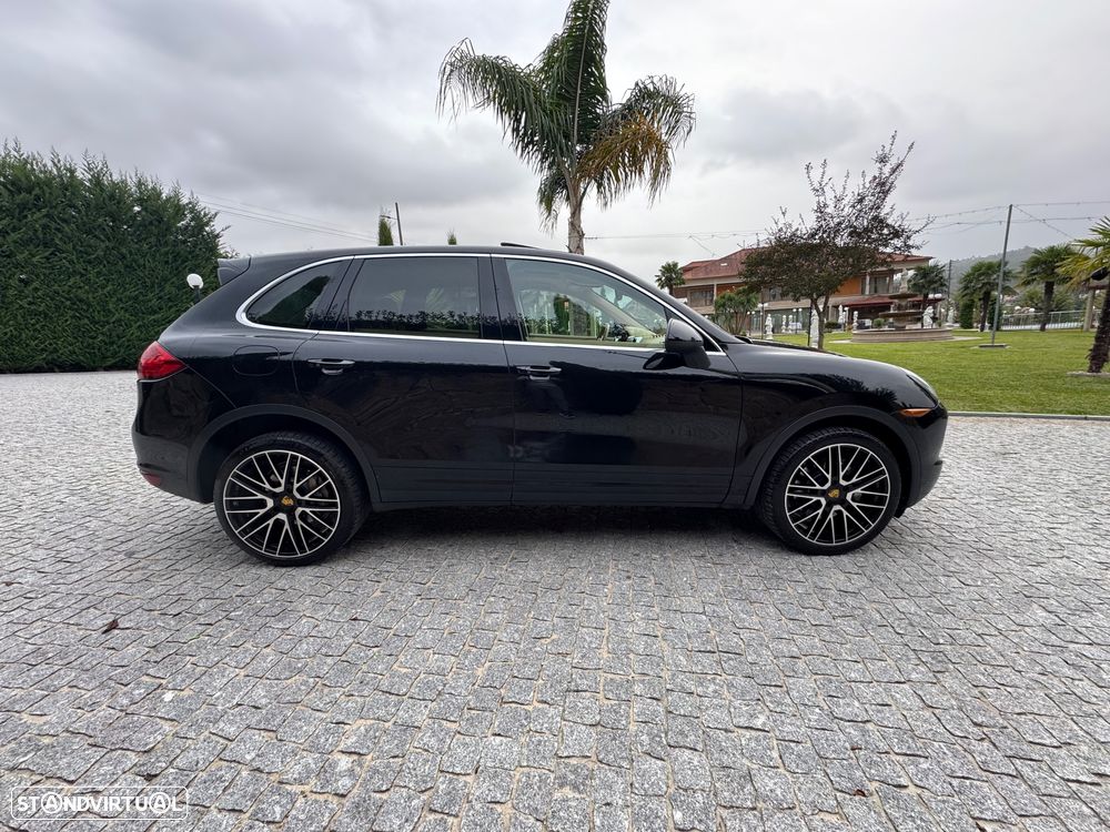Porsche Cayenne S - 15