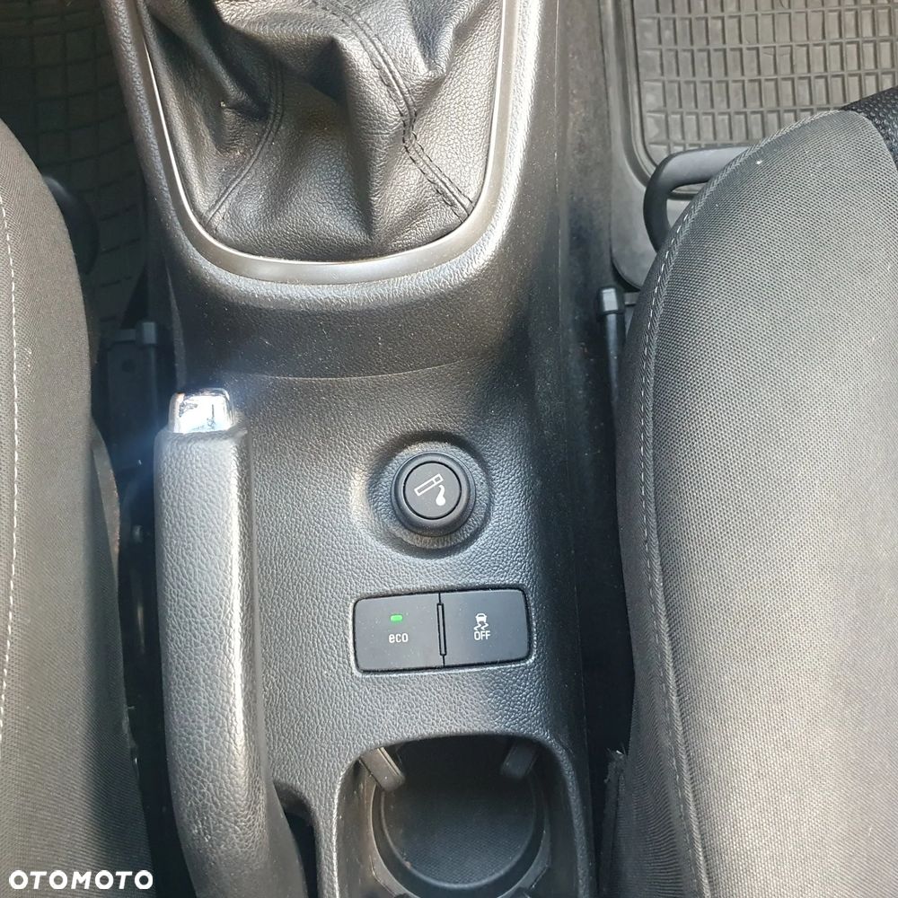 Chevrolet Aveo 1.4 16V LS Design+ - 20