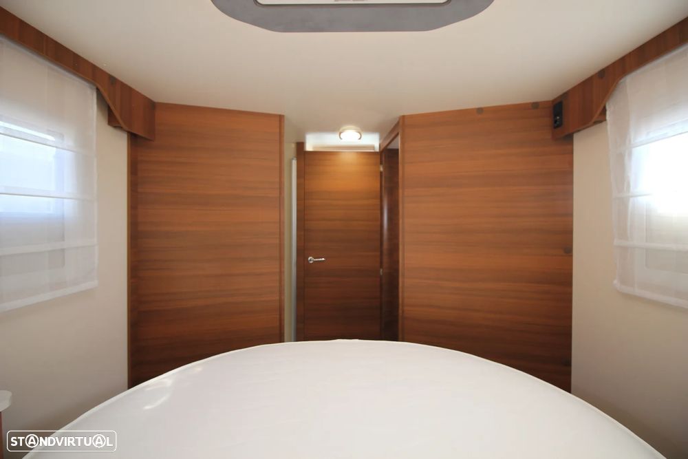 Elnagh Baron 579 *CAMA CENTRAL+BASCULANTE* - 8