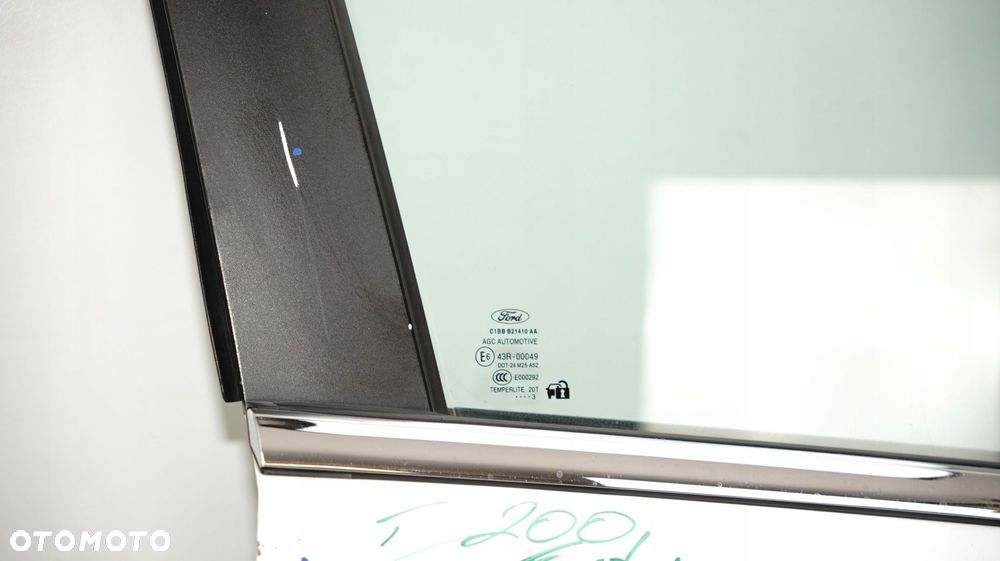 DRZWI PRAWY PRZÓD FORD FIESTA MK7 08-12R FROZEN WHITE 3D - 15