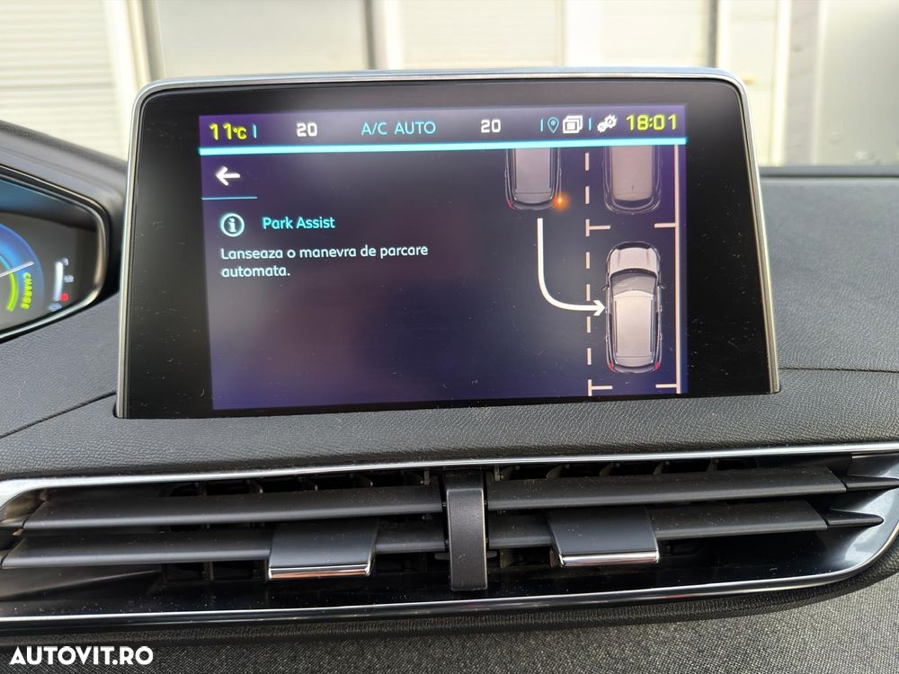 Peugeot 3008 PHEV EAT8 Allure - 26