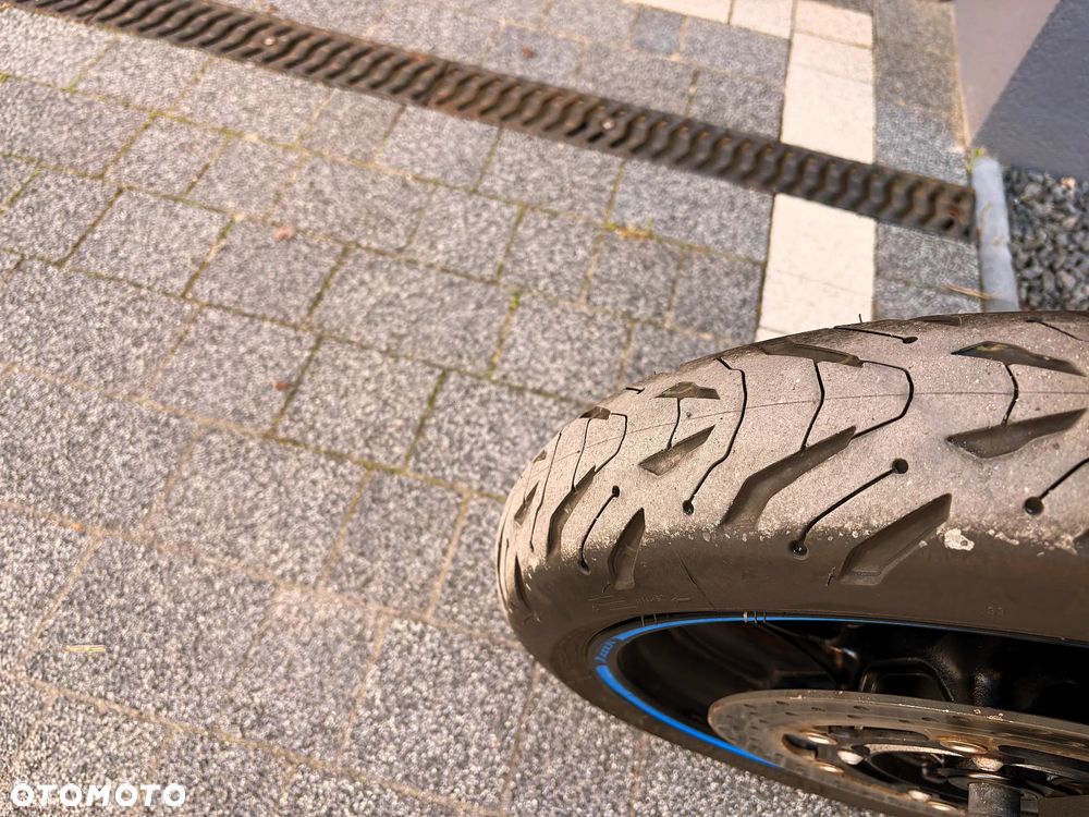 Yamaha FZ8 - 13