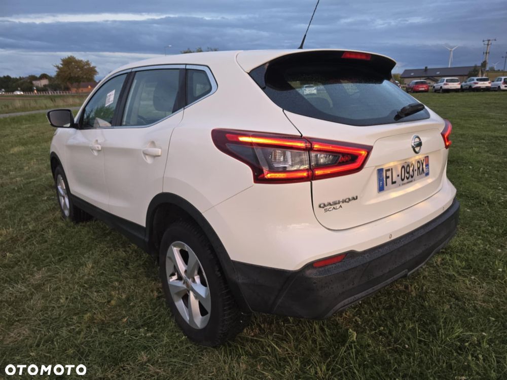 Nissan Qashqai 1.6 dCi N-Connecta - 4