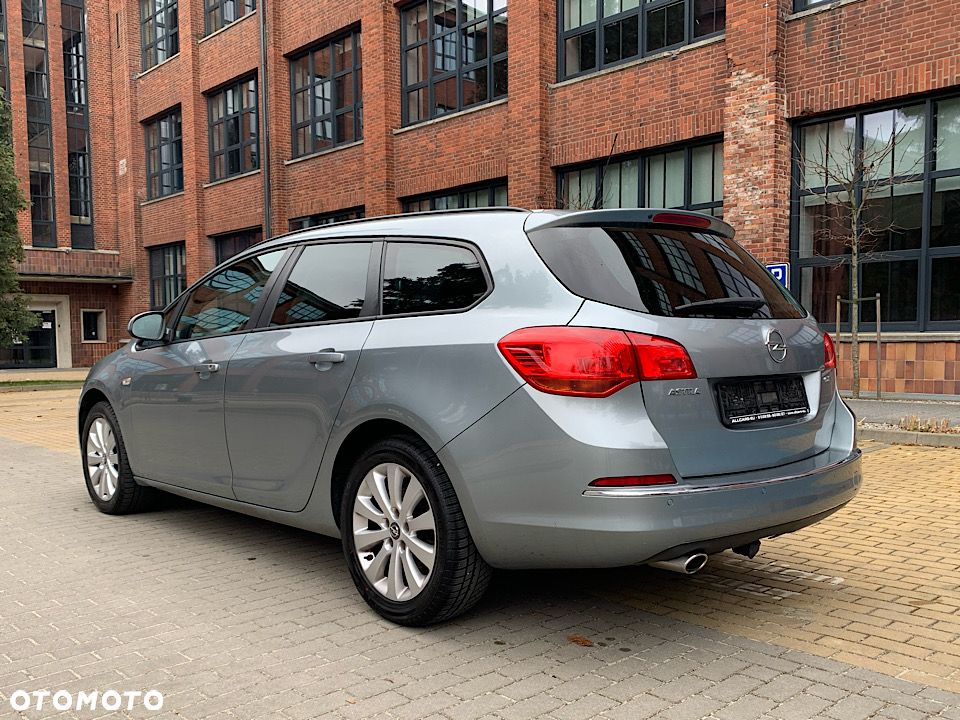 Opel Astra - 16
