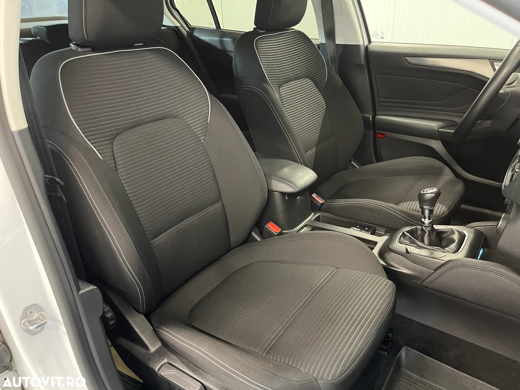 Ford Focus 1.0 EcoBoost Trend Edition - 9