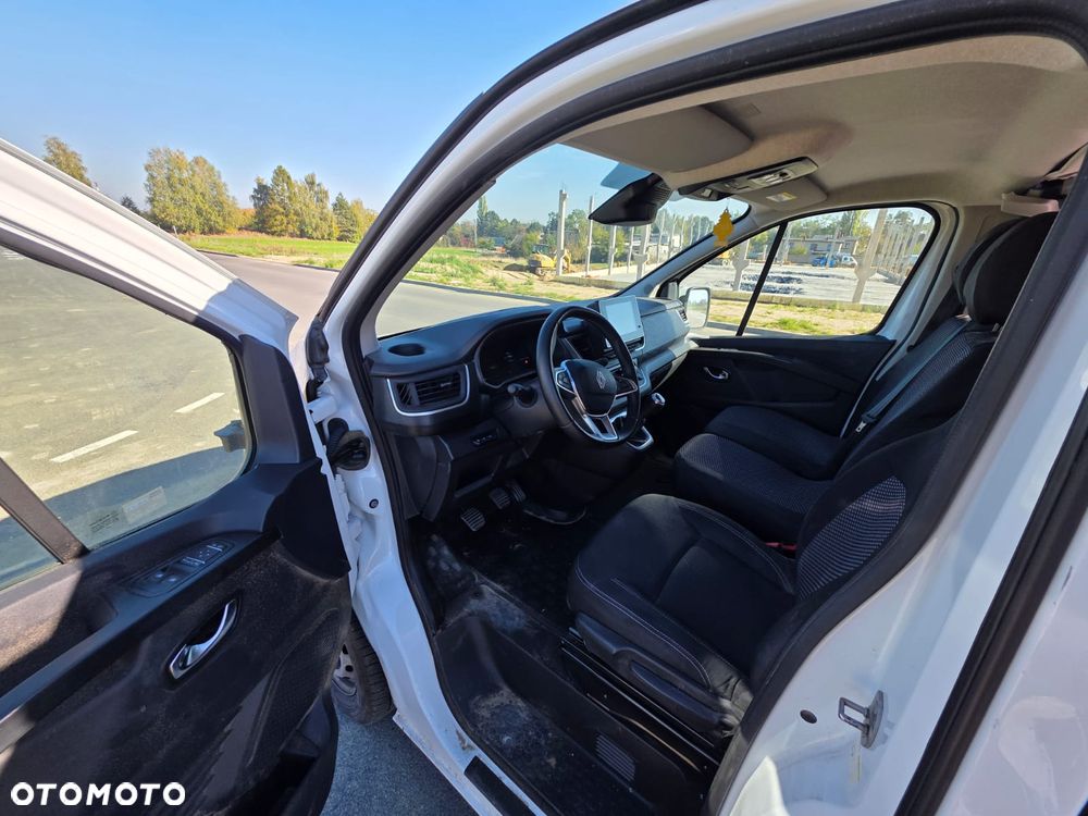 Renault Trafic - 8