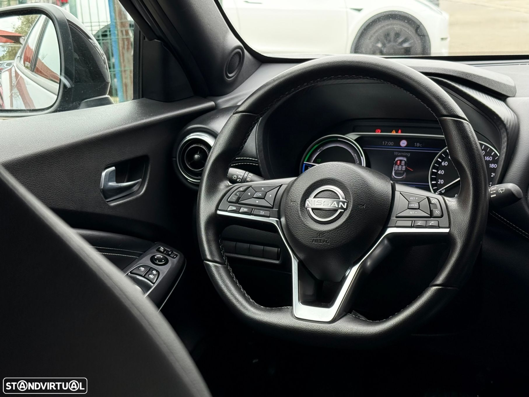 Nissan Juke 1.6 Hybrid N-Design Silver - 10