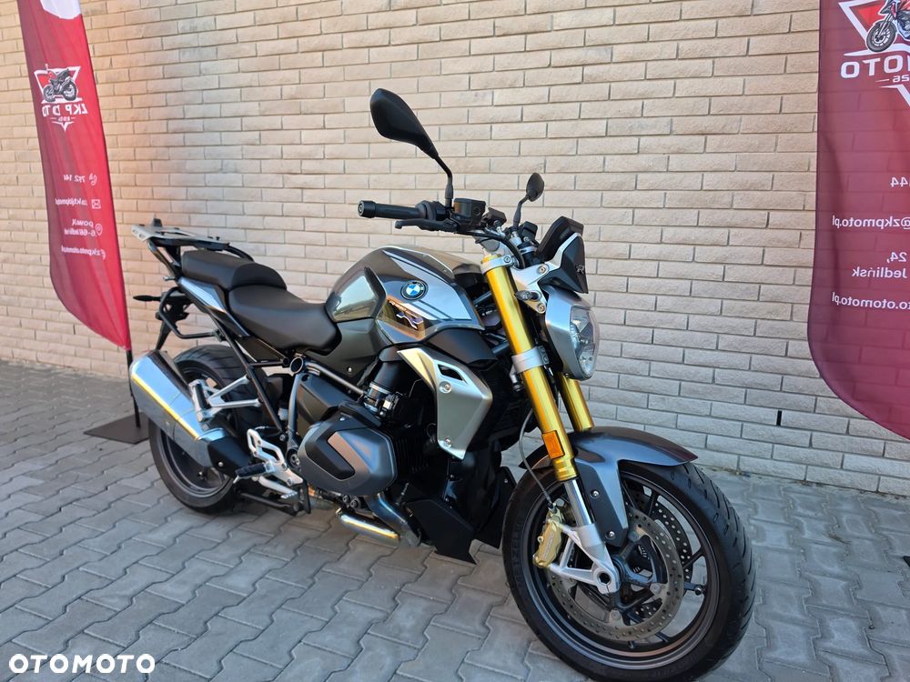 BMW R - 1