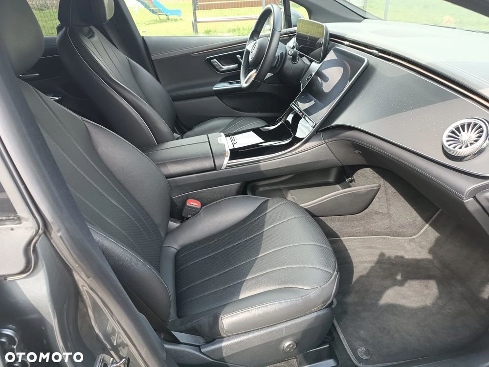 Mercedes-Benz EQE 300 89kWh AMG/Electric Art - 24