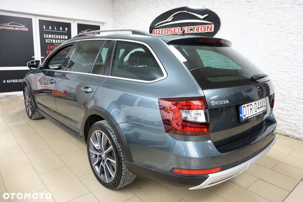 Skoda Octavia 2.0 TDI 4x4 DSG Scout - 9