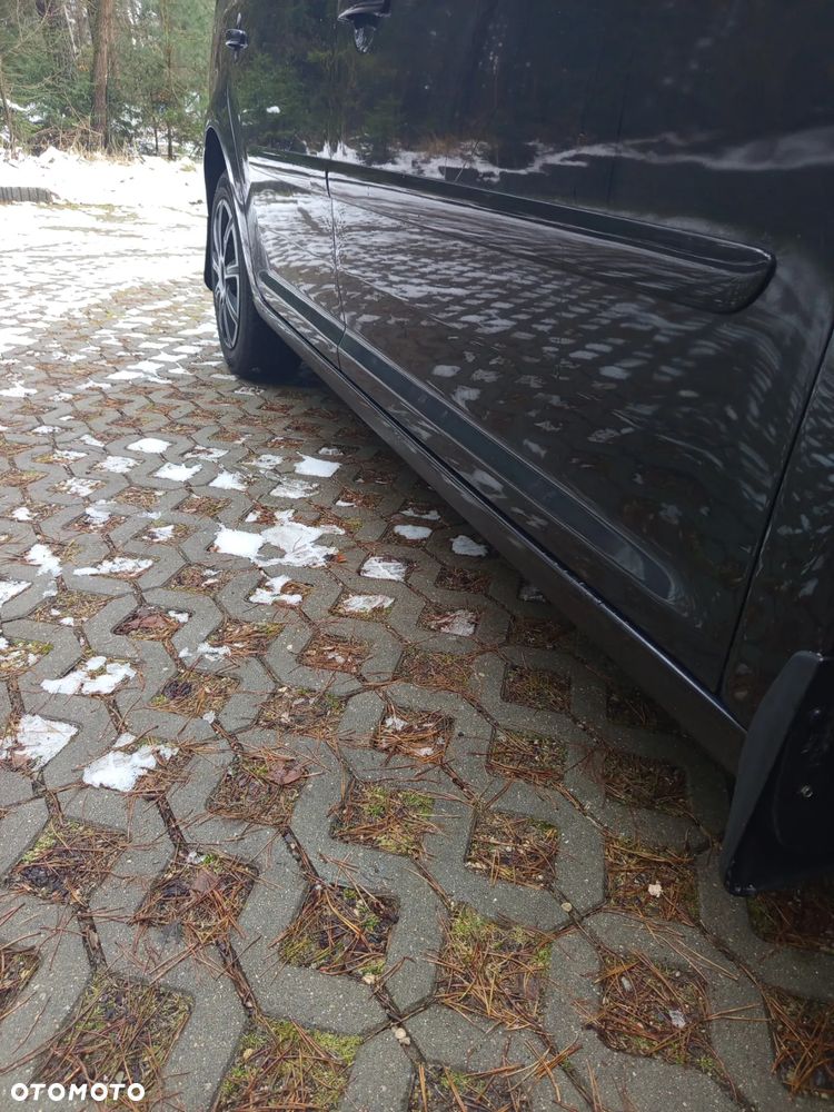 Volkswagen Touran 1.9 TDI DSG - 10