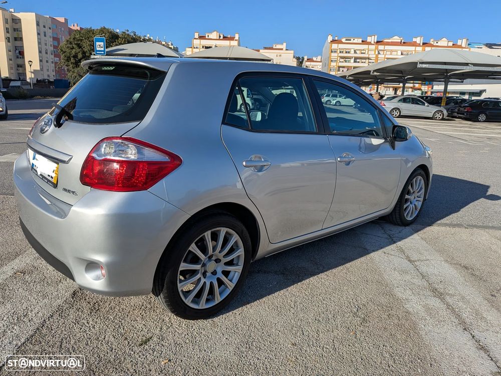 Toyota Auris 1.4 D-4D Comfort - 16
