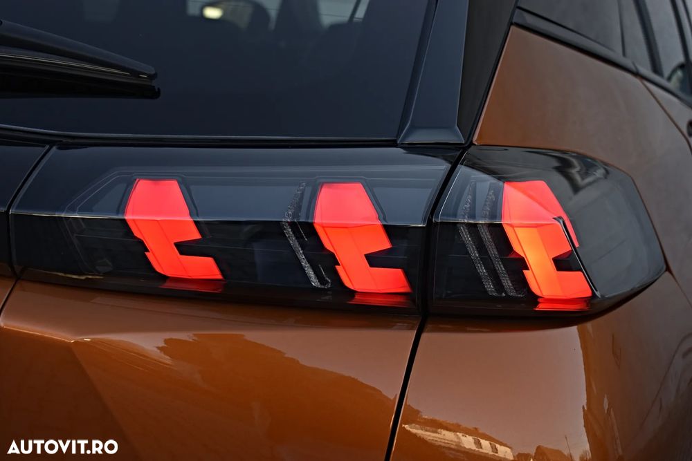 Peugeot 2008 PureTech 130 EAT8 Allure - 31