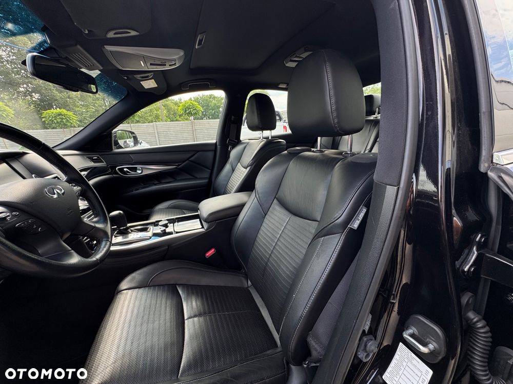 Infiniti Q70 2.2d Premium Executive - 9