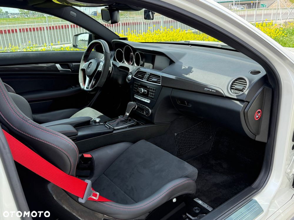 Mercedes-Benz Klasa C 63 AMG Coupe AMG SPEEDSHIFT MCT Black Series - 16