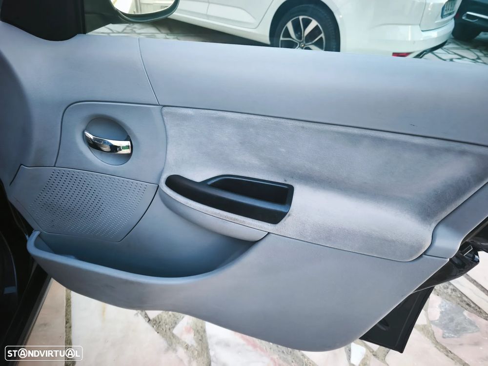 Citroën C3 1.4 HDi Airdream Exclusive - 28