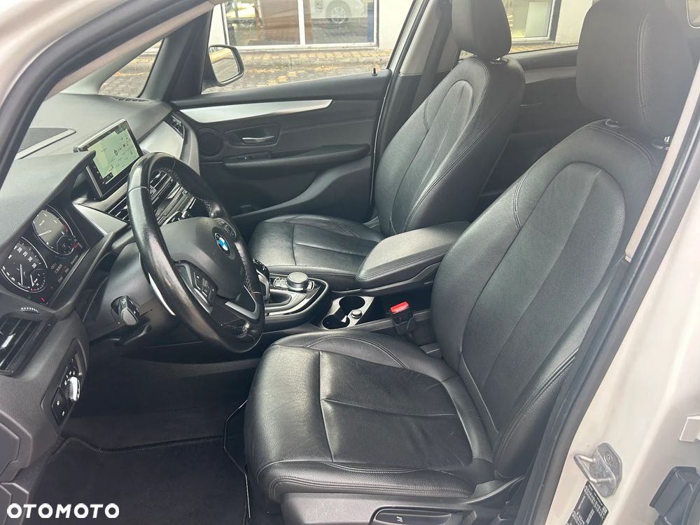 BMW Seria 2 218d Luxury Line sport - 26