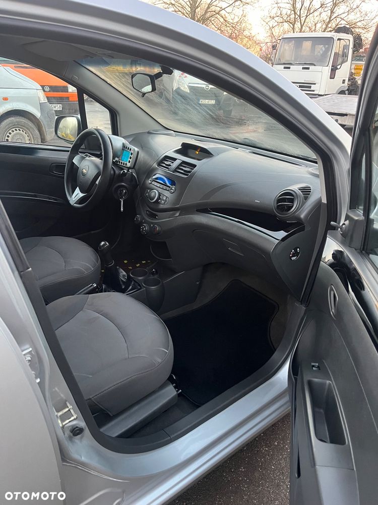 Chevrolet Spark 1.0 - 13