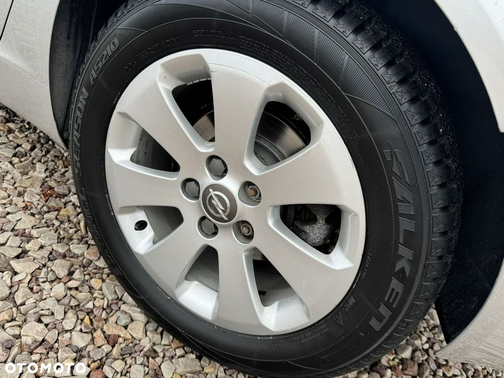 Opel Insignia - 10