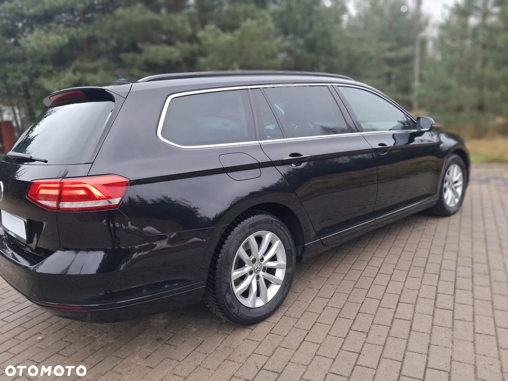 Volkswagen Passat 2.0 TDI (BlueMotion Technology) DSG Highline - 9