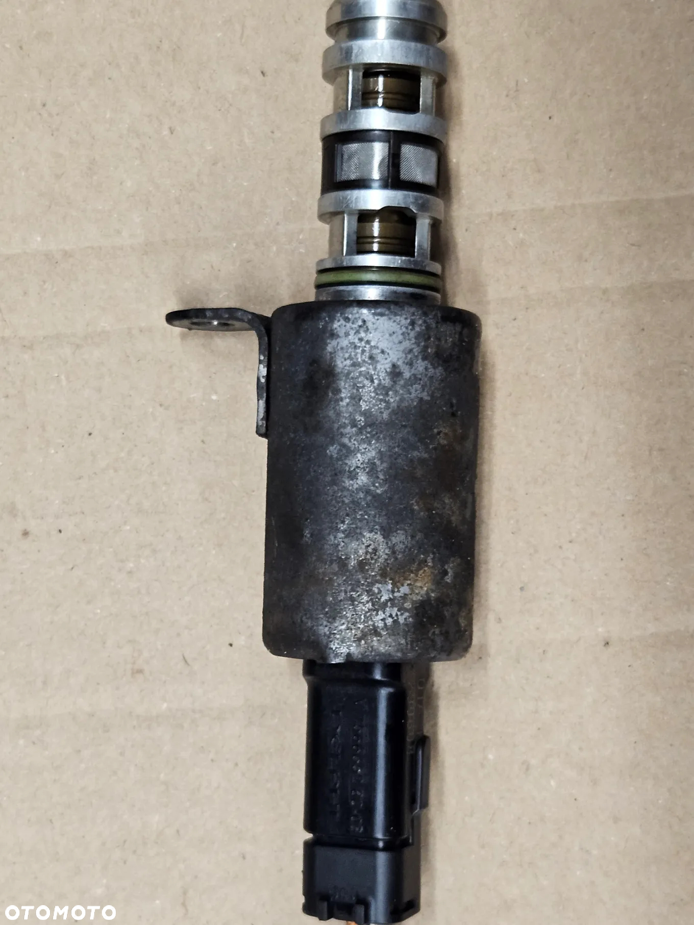 Peugeot 207 308 Citroen C4  BMW 1.4 1.6 16V VTi czujnik zawór faz rozrządu 756665280 9825813780 - 6