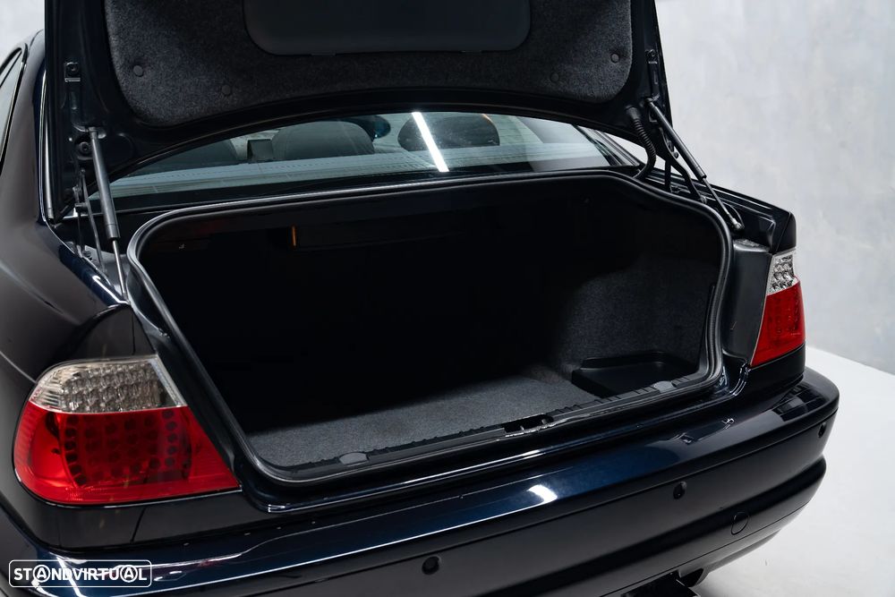 BMW M3 Standard - 13