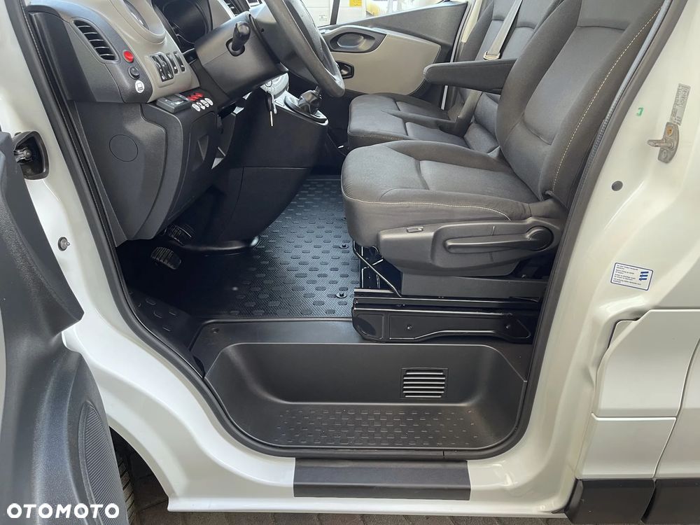 Renault Trafic Warsztat Sortimo - 28